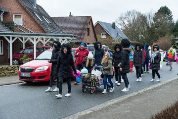 Bild 163 - Latuff Umzug